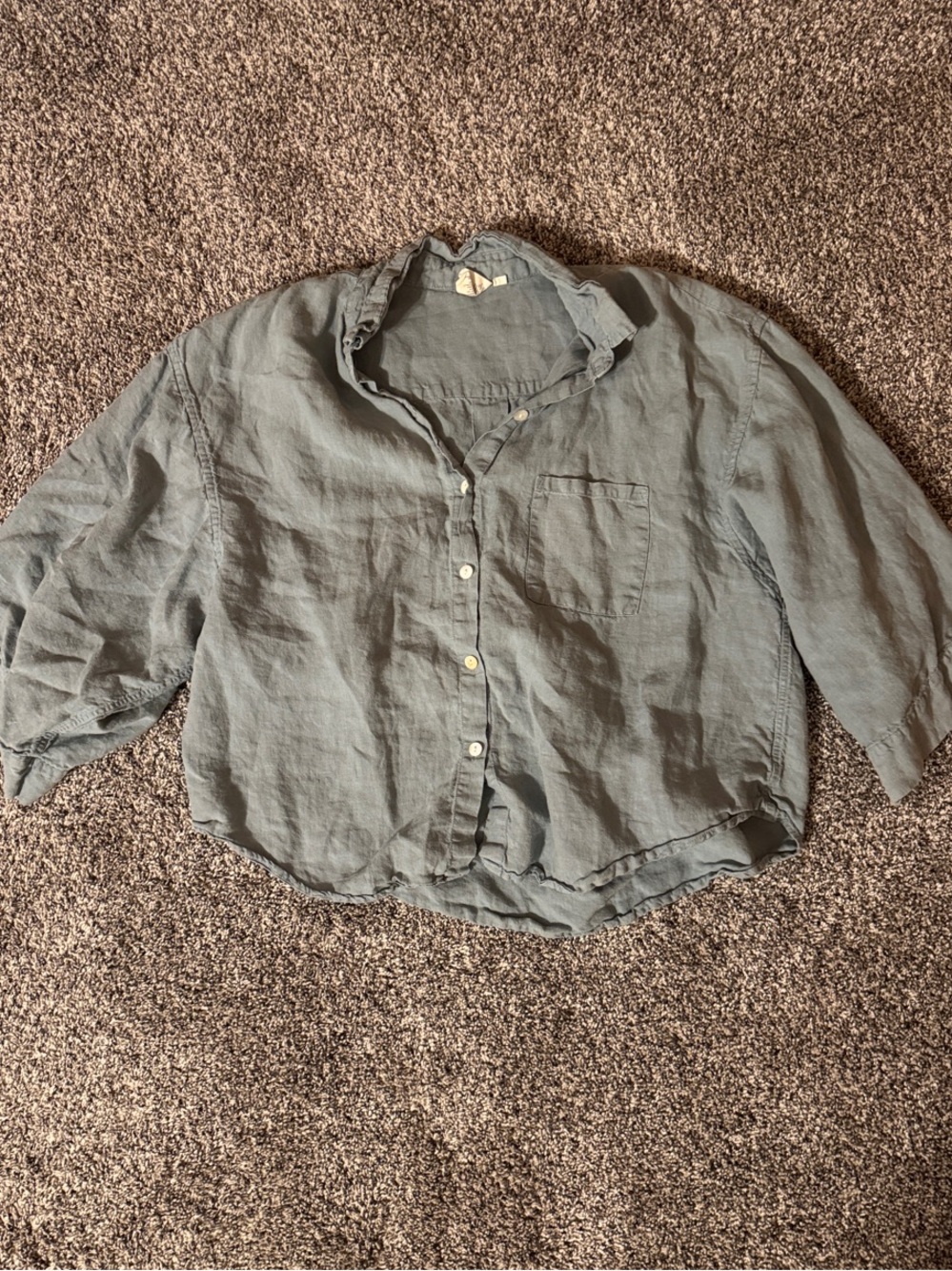 Cropped Lightweight Button-Down Shirt in Gray
